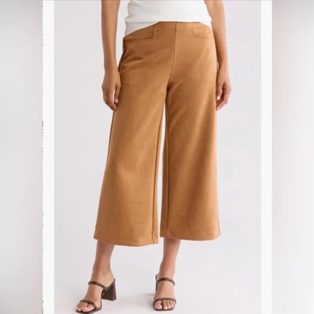 Tahari Woman Tan Ankle Pants